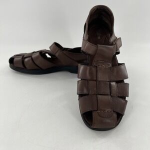 Cobbie Cuddlers Leather Strappy Sandals Womens 9.5 W Brown Fisherman Hook Loop